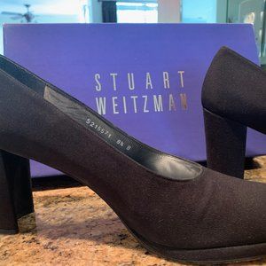 Designer Stuart Weitzman Black Pumps, size 8 1/2.